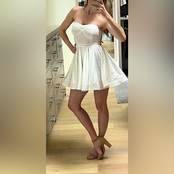 Perfect dress for bachelorette or bridal party! - Picture 4 of 7